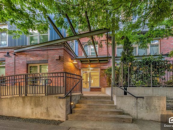 2nd image of 1620 Belmont Ave Unit 323