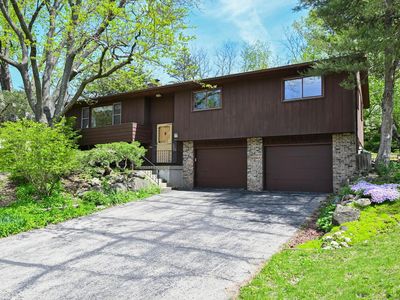 921 Greenwich DRIVE, Madison, WI, 53711