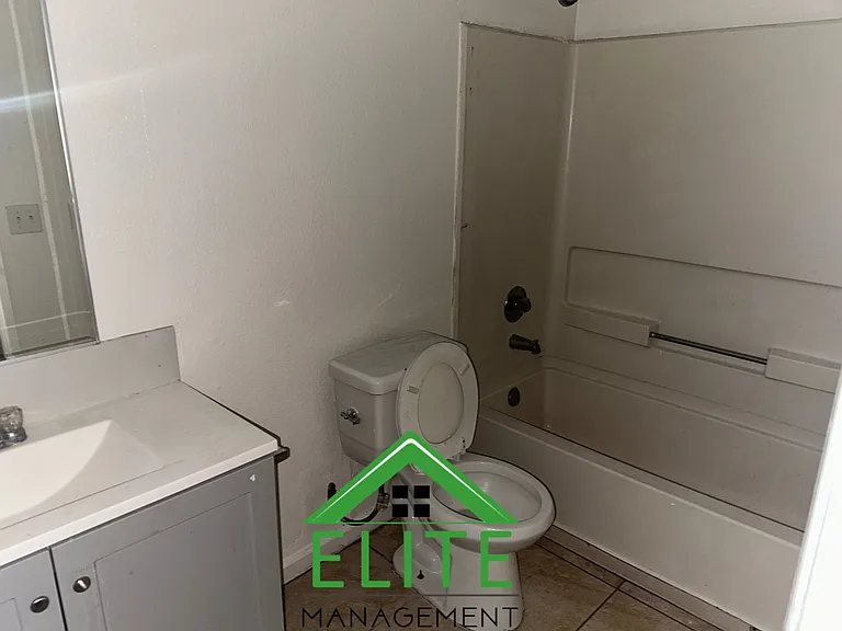 2948 Connie Dr — Photo 9