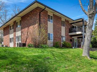 10077 Bunker Hill Dr APT E, Saint Louis, MO