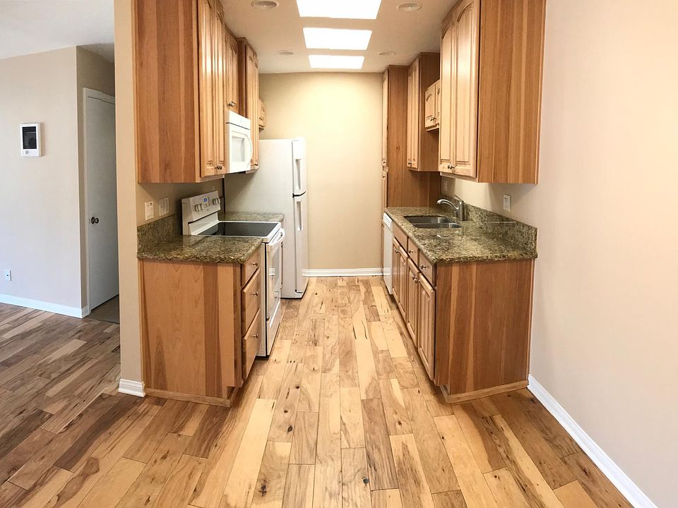 Upgraded Kitchen with Granite