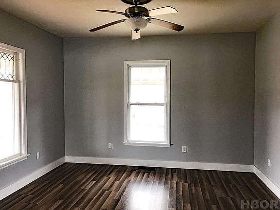2nd image of 420 W North St