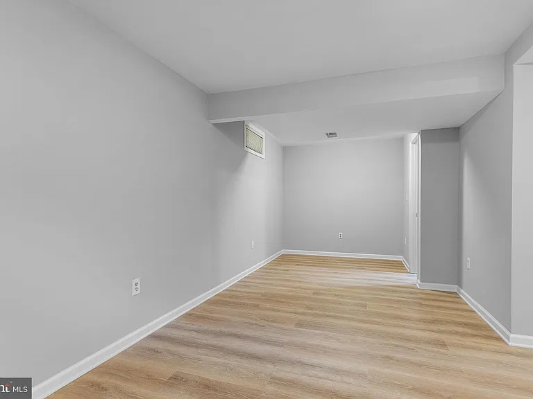 3116 Fennegan Ct — Photo 29