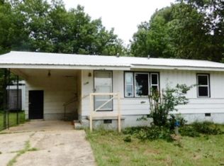 1385 Lewis St, Piggott, AR 72454
