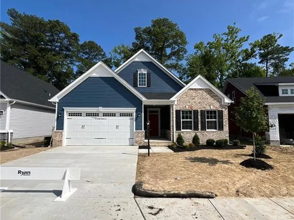 306 Tributary Ln, Carrollton, VA 23314