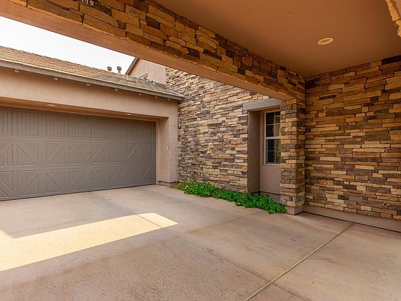 4th image of 18387 N 93rd Way