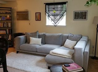 210 Hillside Ave APT 15, Needham, MA 02494