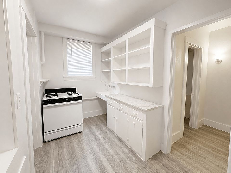 1st image of 1110 E John St APT B