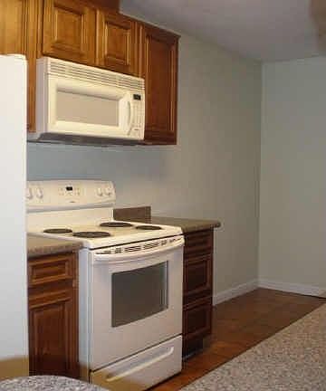 4th image of 6005 Danbury Ln APT 204