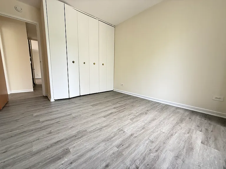Maple Ave — Photo 11