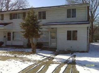 13716 S Parnell Ave, Riverdale, IL 60827