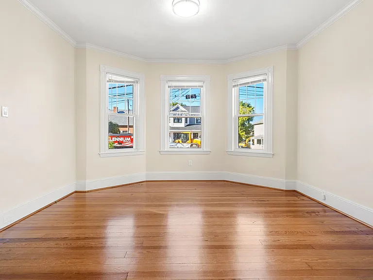 263 Pearl St #1 — Photo 8