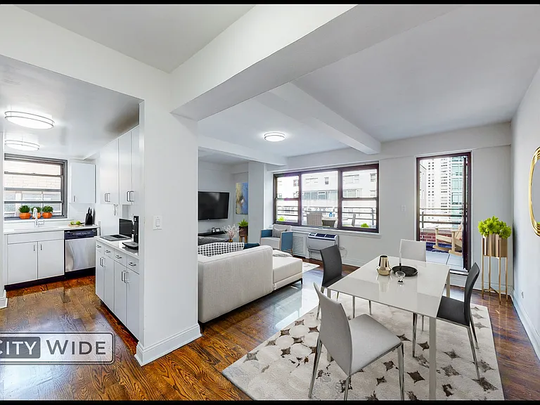 157 E 57th St #16D — Photo 2