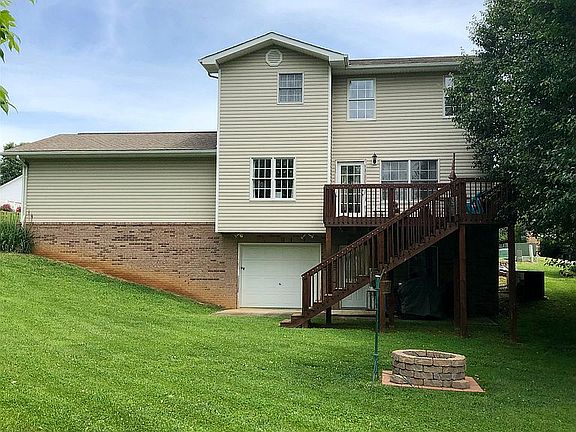 3rd image of 502 Crystal Springs Cir