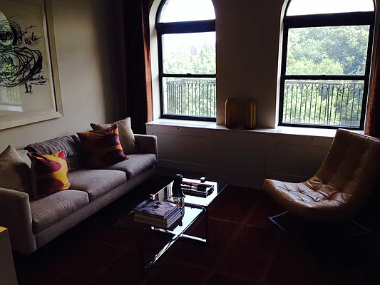 Rented by Mann Maurice A | media 59