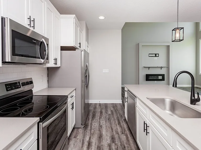 1508 NE Mocking Bird Ln — Photo 8