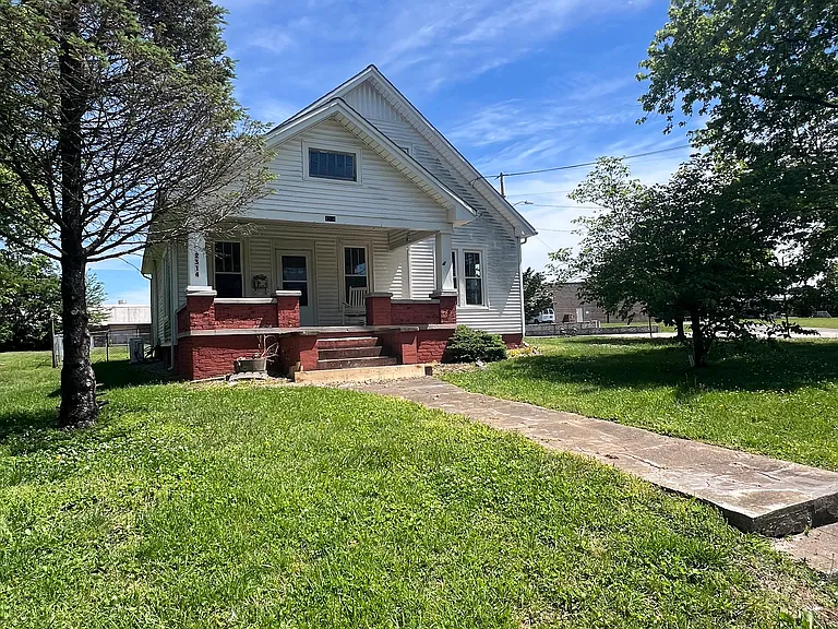 2314 S Virginia St — Photo 4