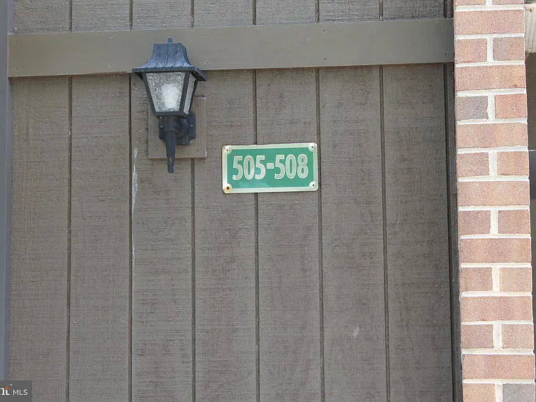506 Meadowview Ln #506 — Photo 17
