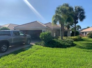 10083 Oakhurst Way, Fort Myers, FL 33913