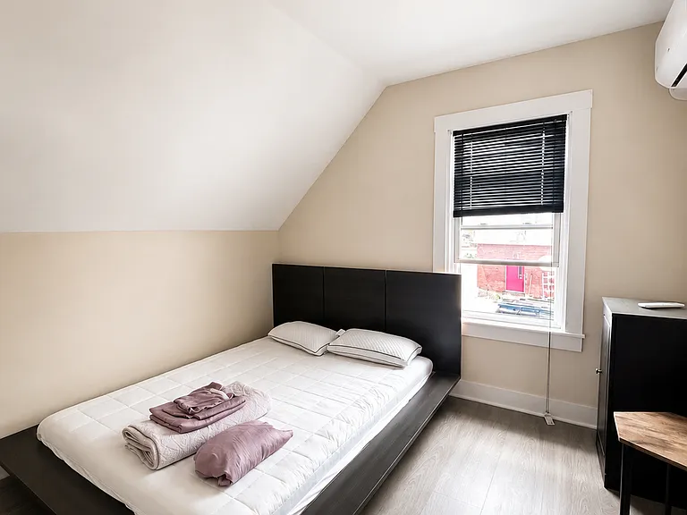 937 Webster St #2 — Photo 8