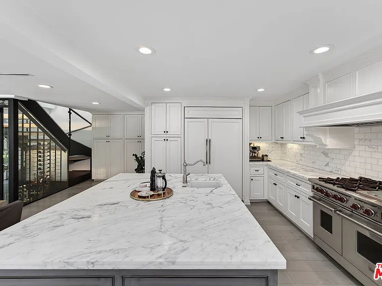 760 S San Rafael Ave — Photo 23