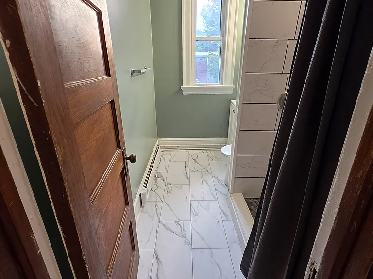608 E Monroe St #2 — Photo 16