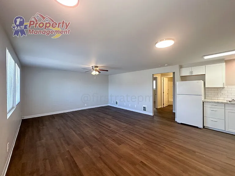 1215 W Beacon St — Photo 3
