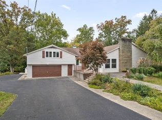 416 Crescent Ln, Vestal, NY 13850