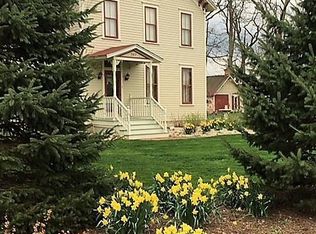 307 N Broadway St, Hudson, IL