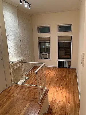 Rented by BLU Real Estate | media 20