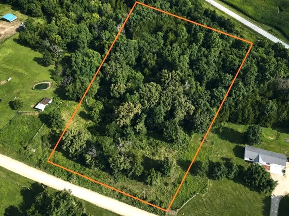 1 250th St, Lewistown, MO 63452