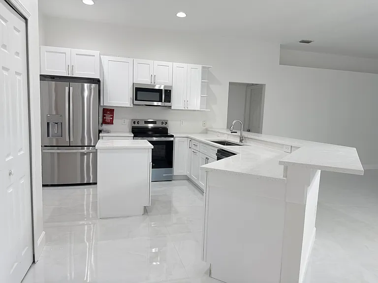 10150 Bloomfield Hills Dr — Photo 2