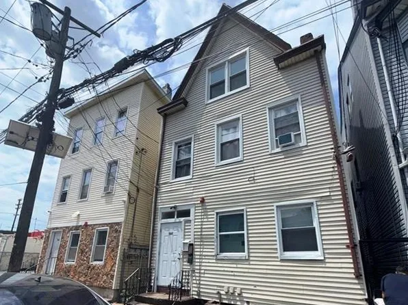 562 Summer Street, Paterson, NJ 07501