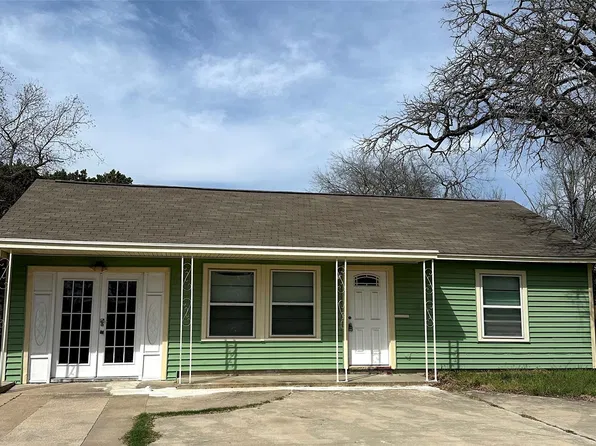 1012 Haley Ave, Rockdale, TX 76567