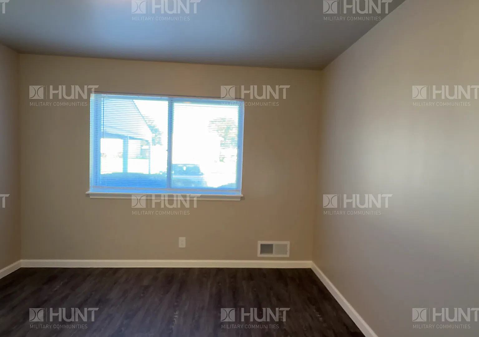 4 bed, 2.5 bath, 1500 sqft, $3,550 — Photo 3