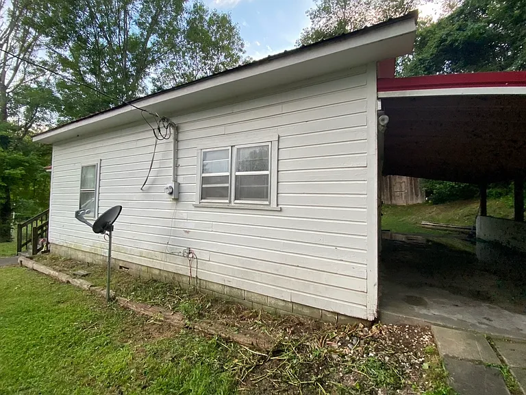 1400 Leadmine Bend Rd — Photo 2