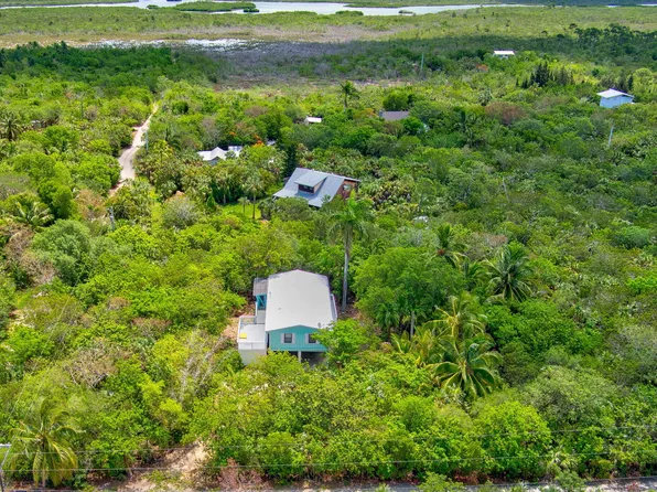21702 Asturias Rd, Cudjoe Key, FL 33042