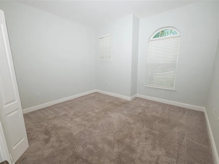 375 Villa Sorrento Cir — Photo 4