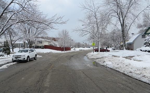 3rd image of 211 S Orchard Dr