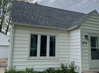 214 Auburn St, Waterloo, IA 50701