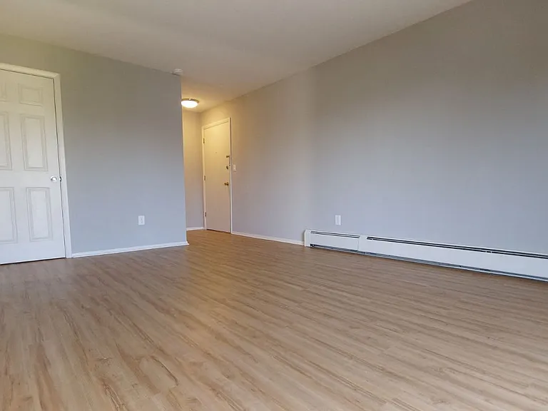 Westwood Apartments - SP Lafayette LLC — Photo 16