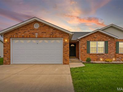 78 Parkside Dr, Bethalto, IL, 62010
