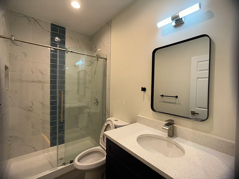 3501 S Union Ave #B — Photo 9