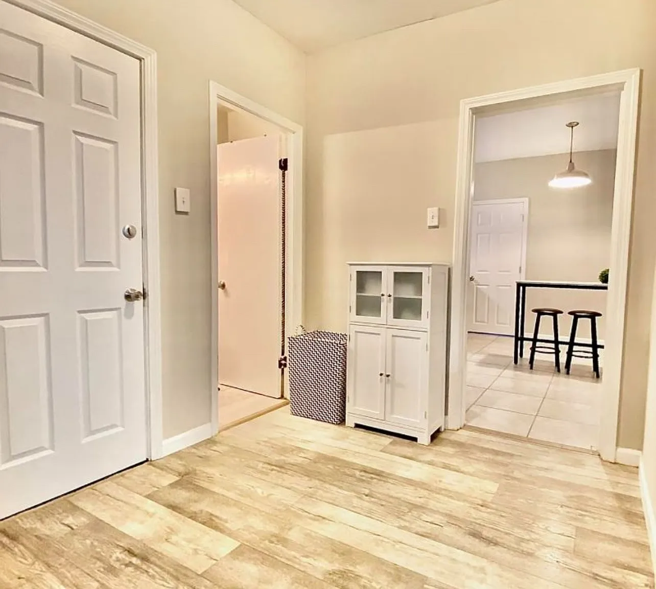 4559 Loughborough Ave — Photo 4