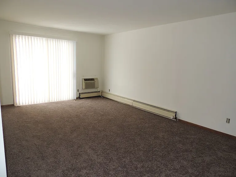 1311-1315 Fleetfoot Dr — Photo 33