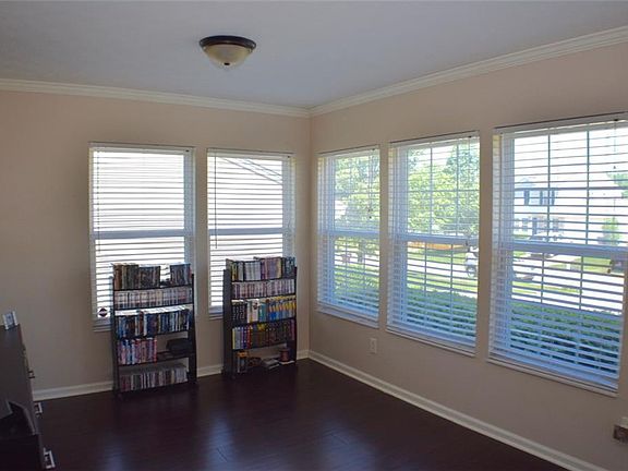 3rd image of 4228 Crow Ct