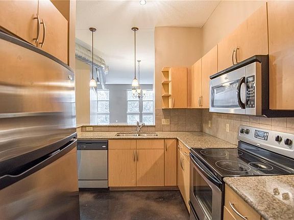 4th image of 201 W Lancaster Ave Unit 222