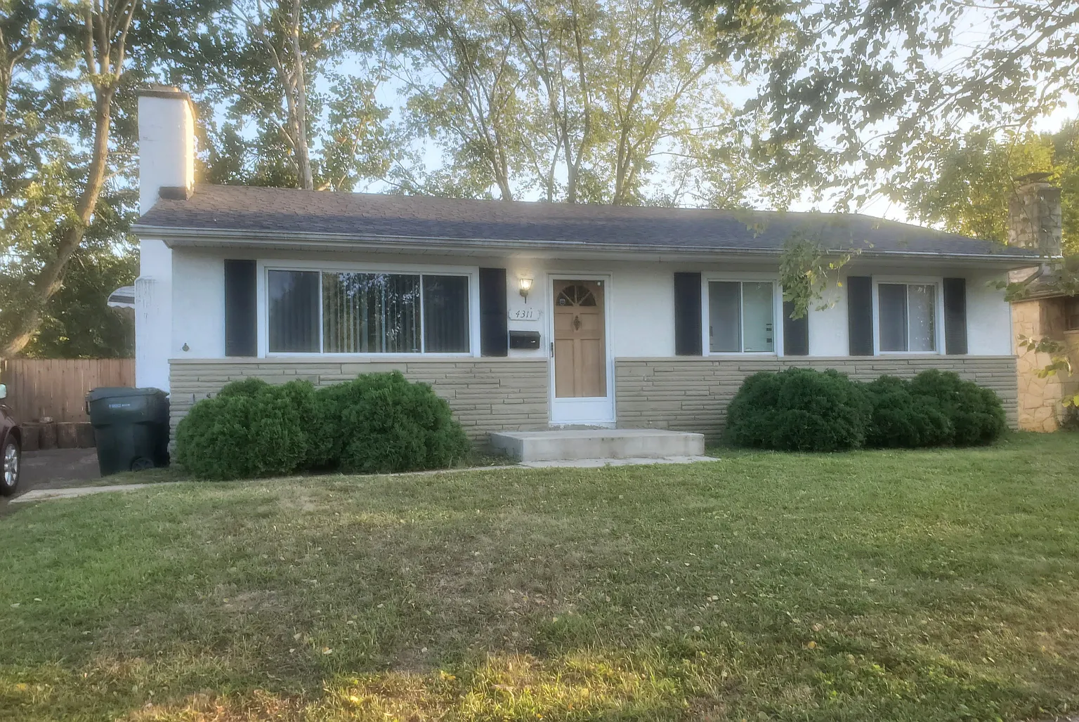 4311 Sidway Ave photo 1