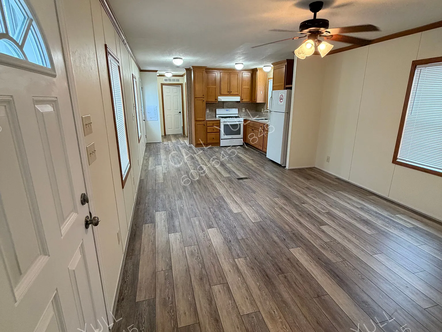 3 bed, 1.5 bath, 924 sqft, $1,975 — Photo 3