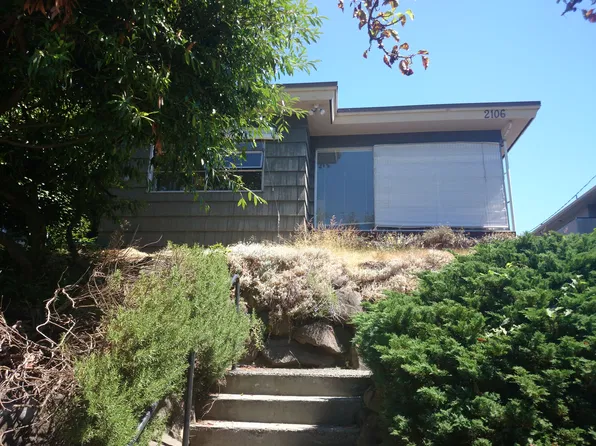 2106 8th Ave W, Seattle, WA 98119